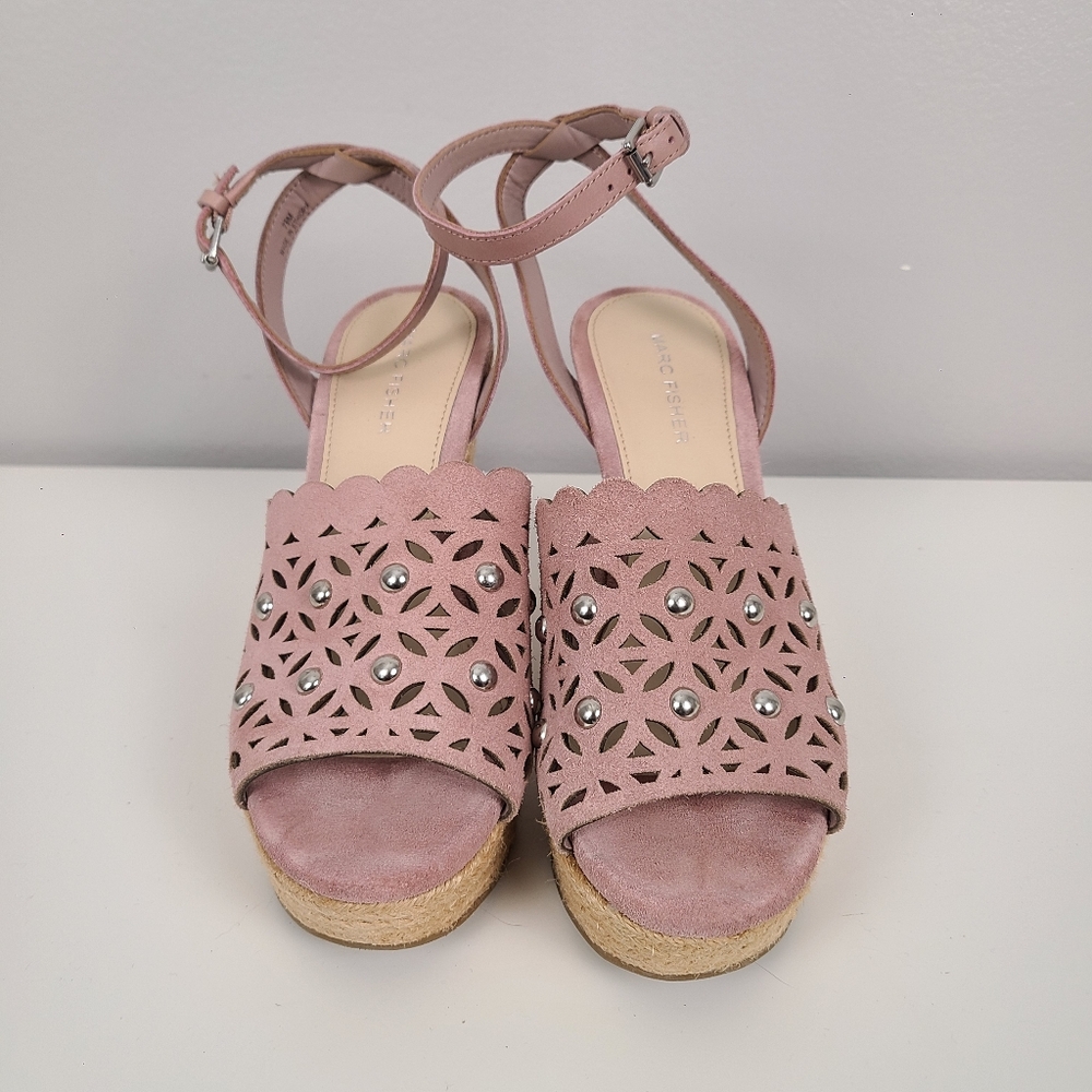 Marc Fisher Hata Nude Blush Pink Woven Wedge Eyelet Metal Dots Platform Heel 7.5